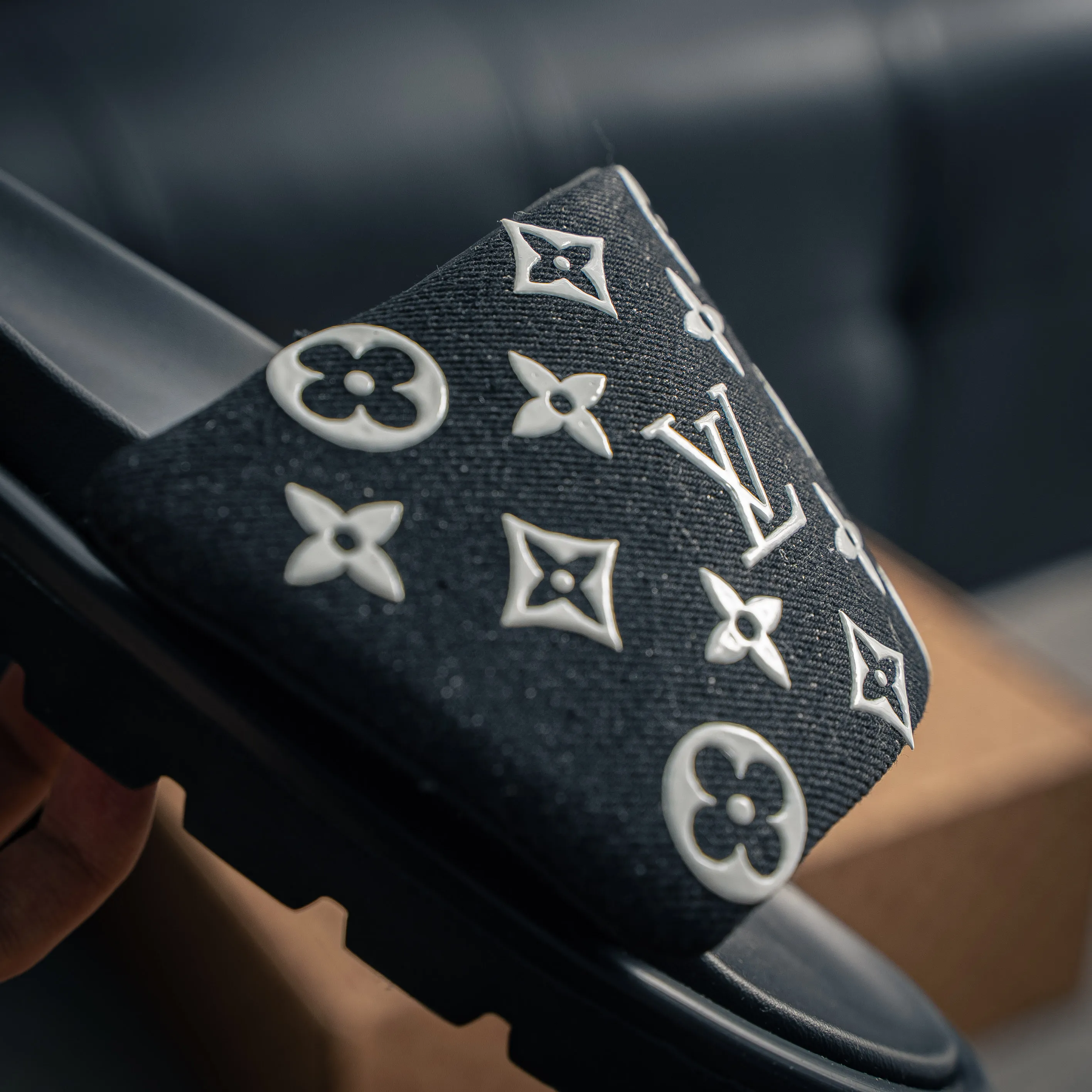 # LOUIS VUITTON ｜ 2026ss /Takashi Murakami x LOUIS VUITTON Sandals 。